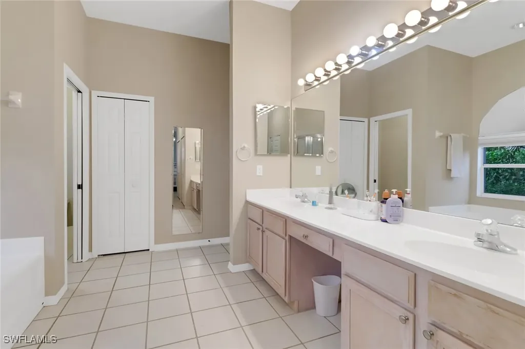 9521 Mariners Cove Lane Fort Myers FL 33919