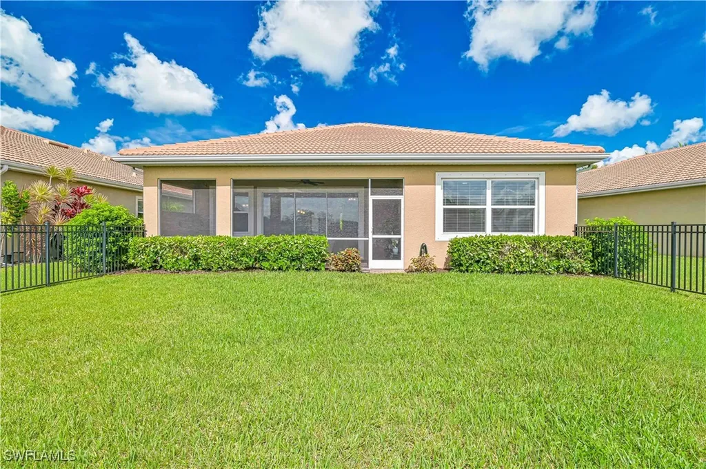 3915 King Williams Street Fort Myers FL 33916