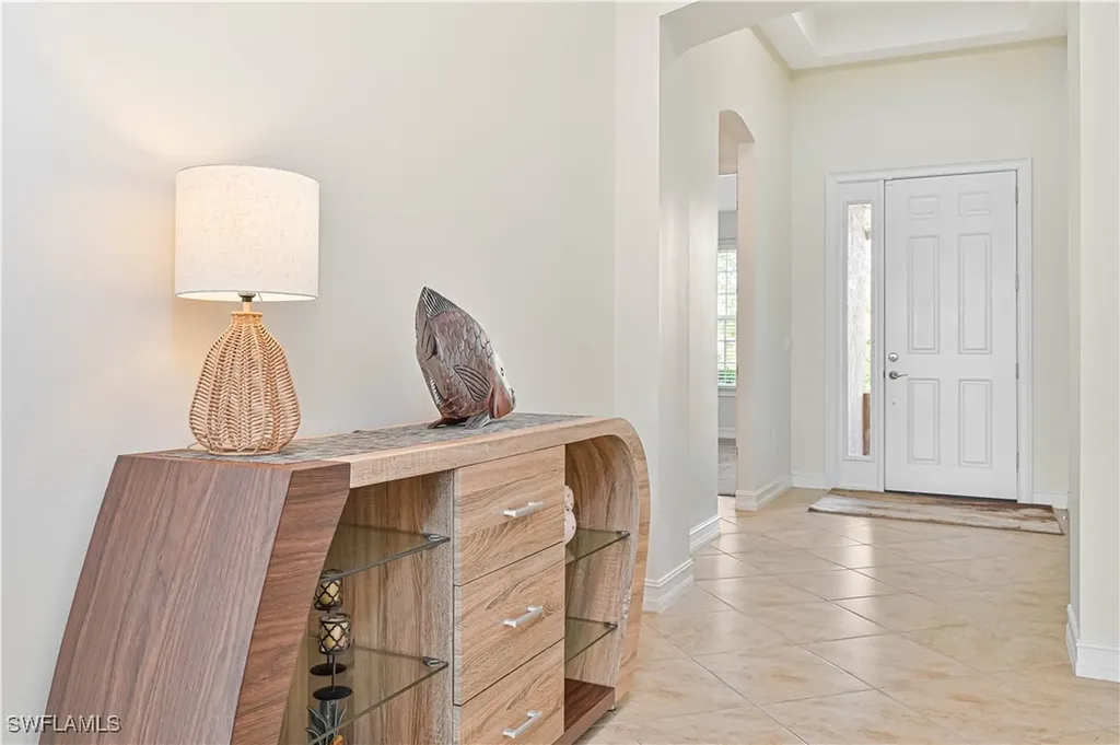 3915 King Williams Street Fort Myers FL 33916