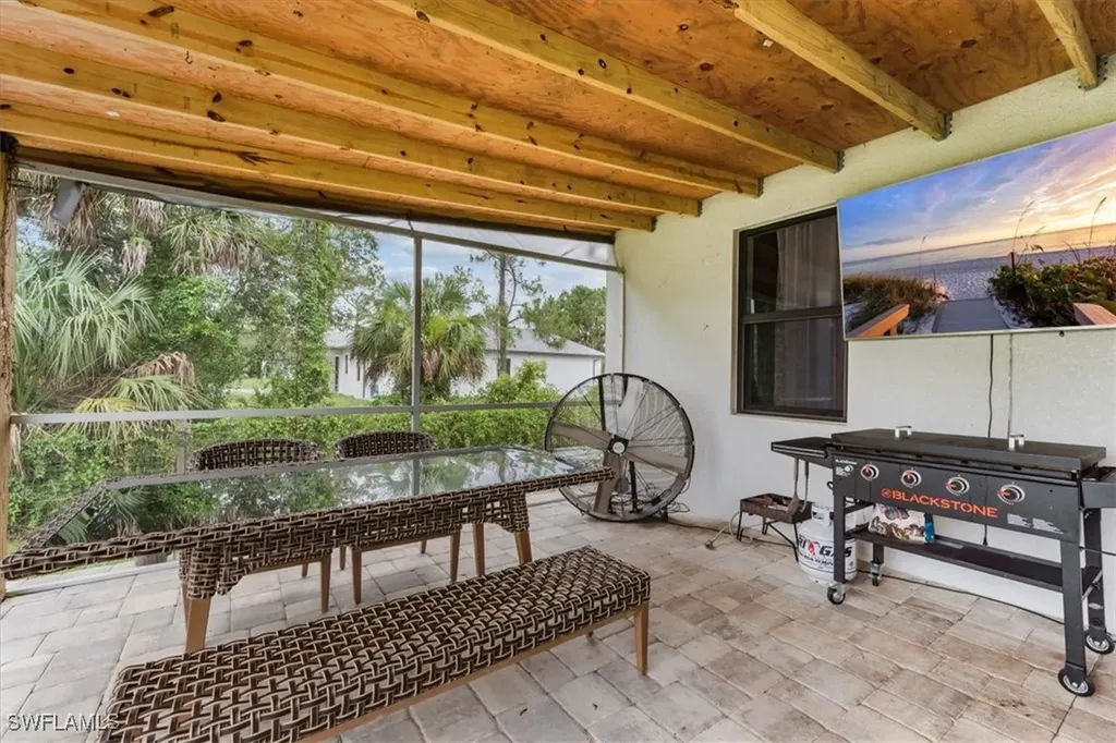 2695 10th Avenue SE Naples FL 34117