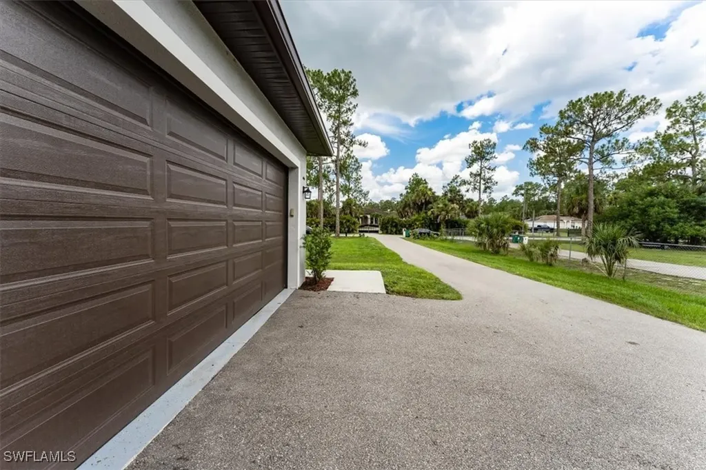 2695 10th Avenue SE Naples FL 34117