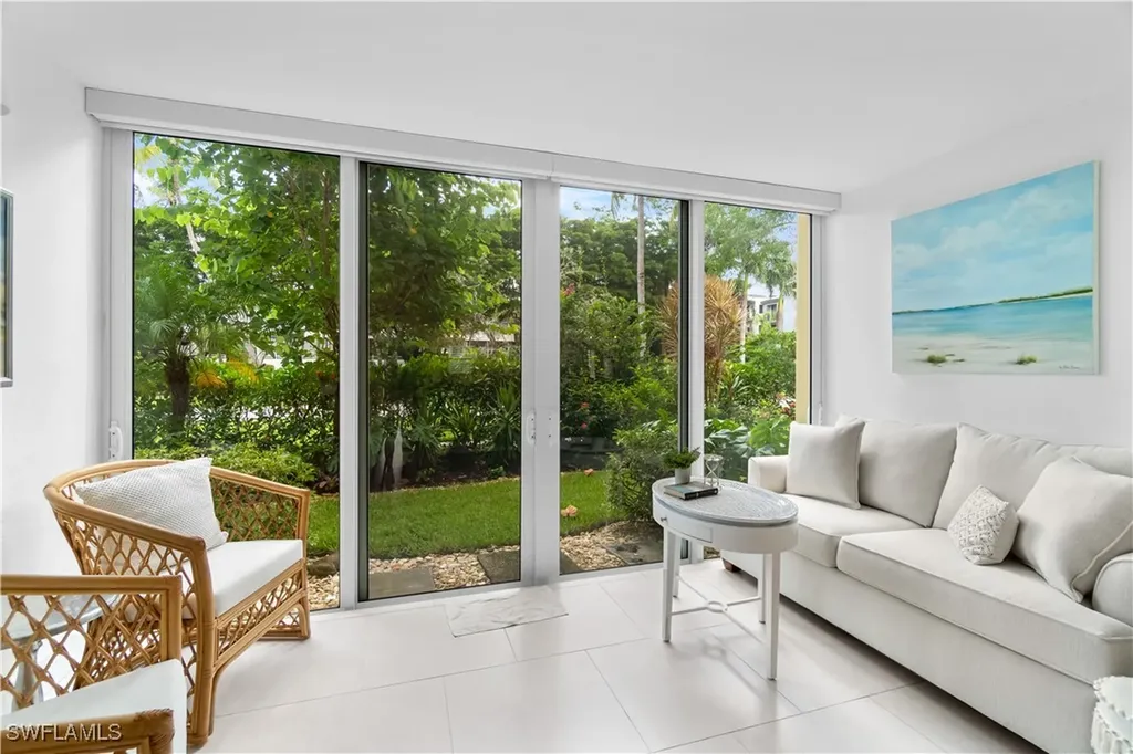 900 8th Avenue S Naples FL 34102