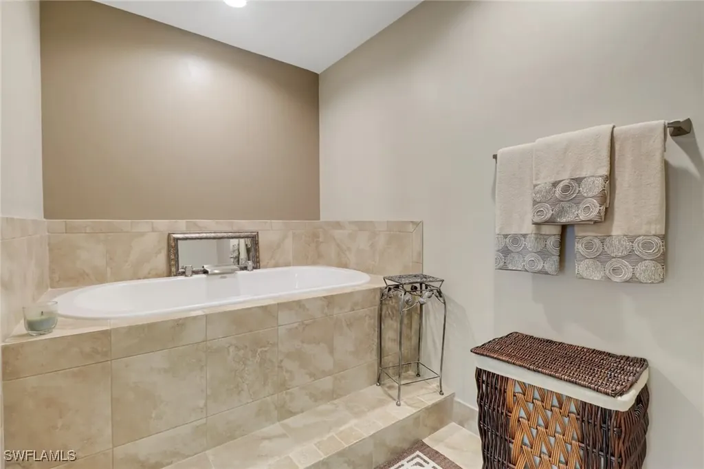 770 Waterford Drive Naples FL 34113