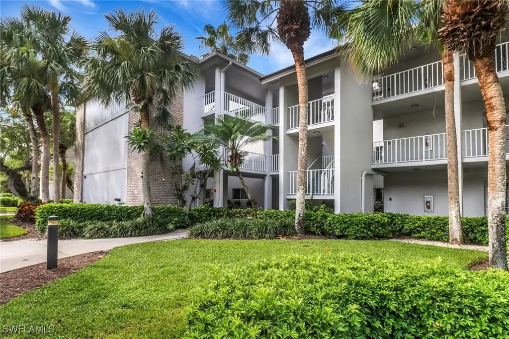 770 Waterford Drive Naples FL 34113