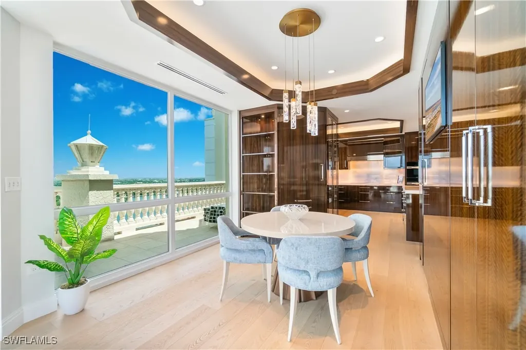 4021 Gulf Shore Boulevard N Naples FL 34103