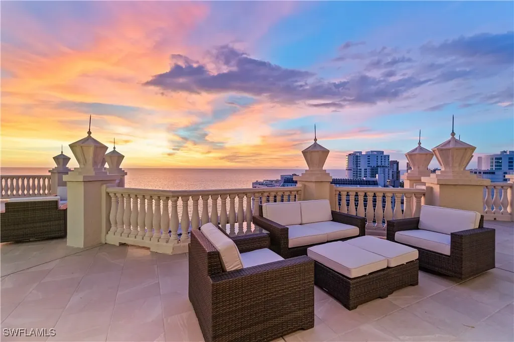 4021 Gulf Shore Boulevard N Naples FL 34103