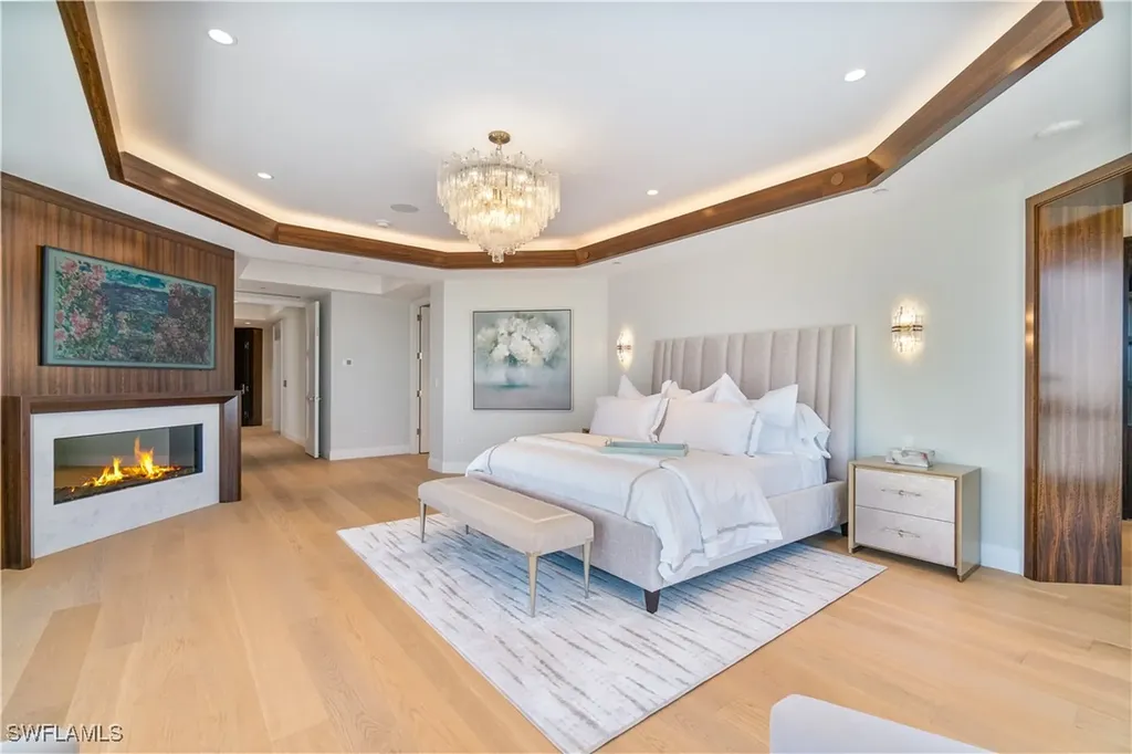 4021 Gulf Shore Boulevard N Naples FL 34103