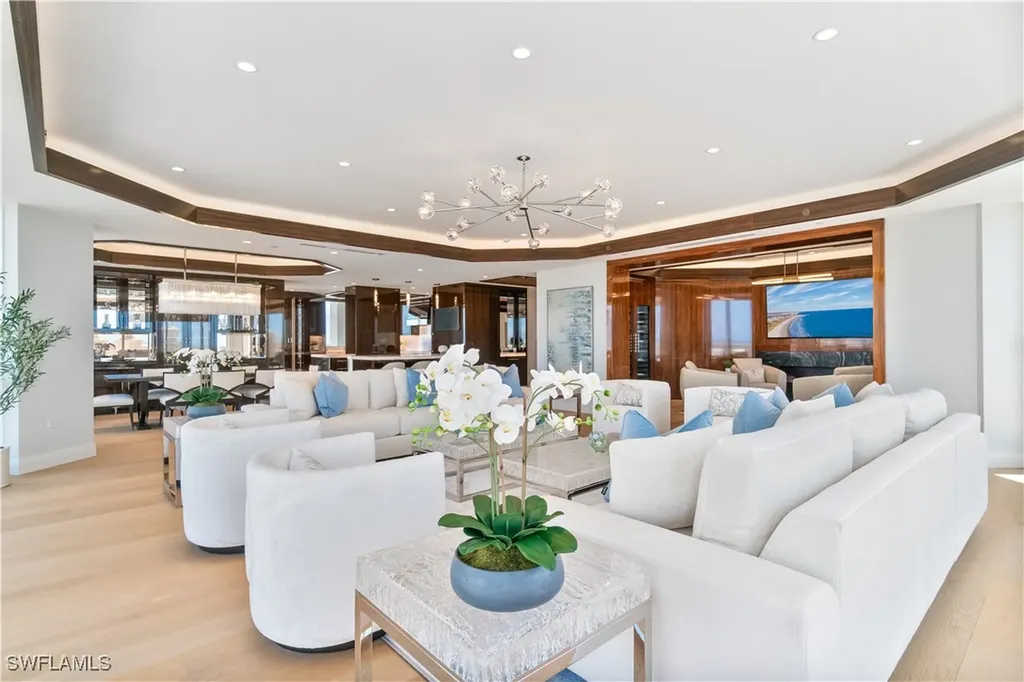 4021 Gulf Shore Boulevard N Naples FL 34103