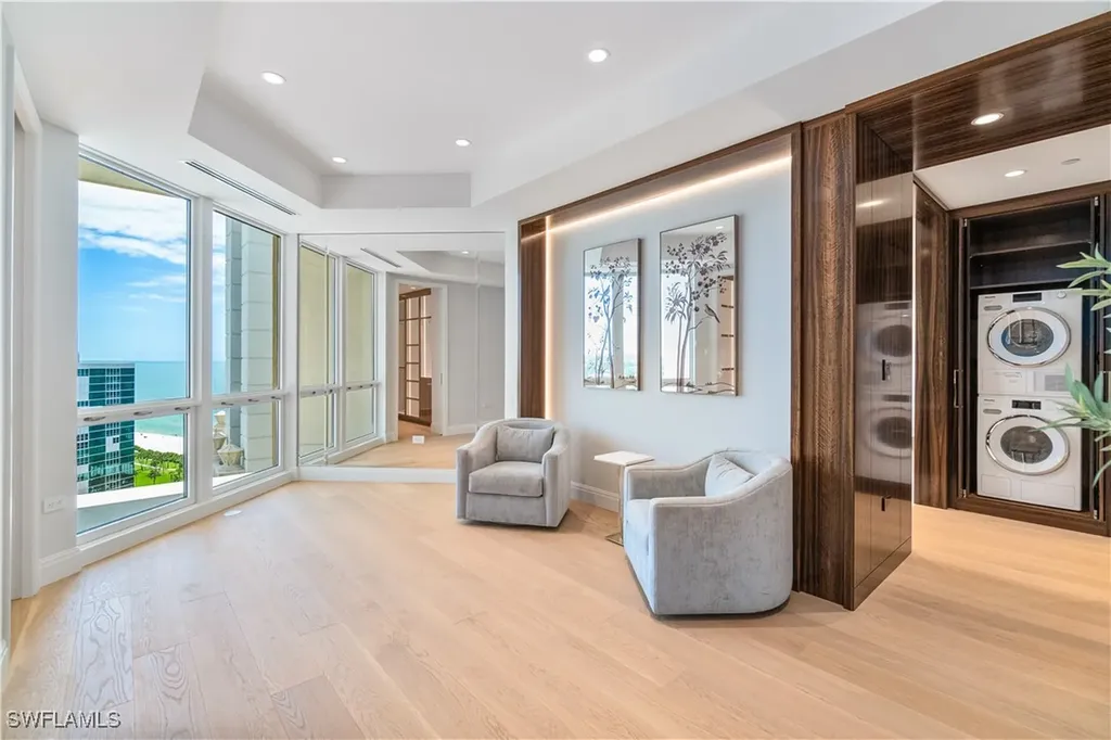 4021 Gulf Shore Boulevard N Naples FL 34103