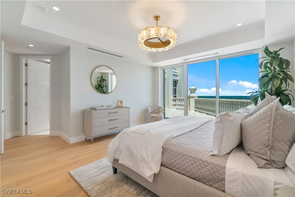 4021 Gulf Shore Boulevard N Naples FL 34103