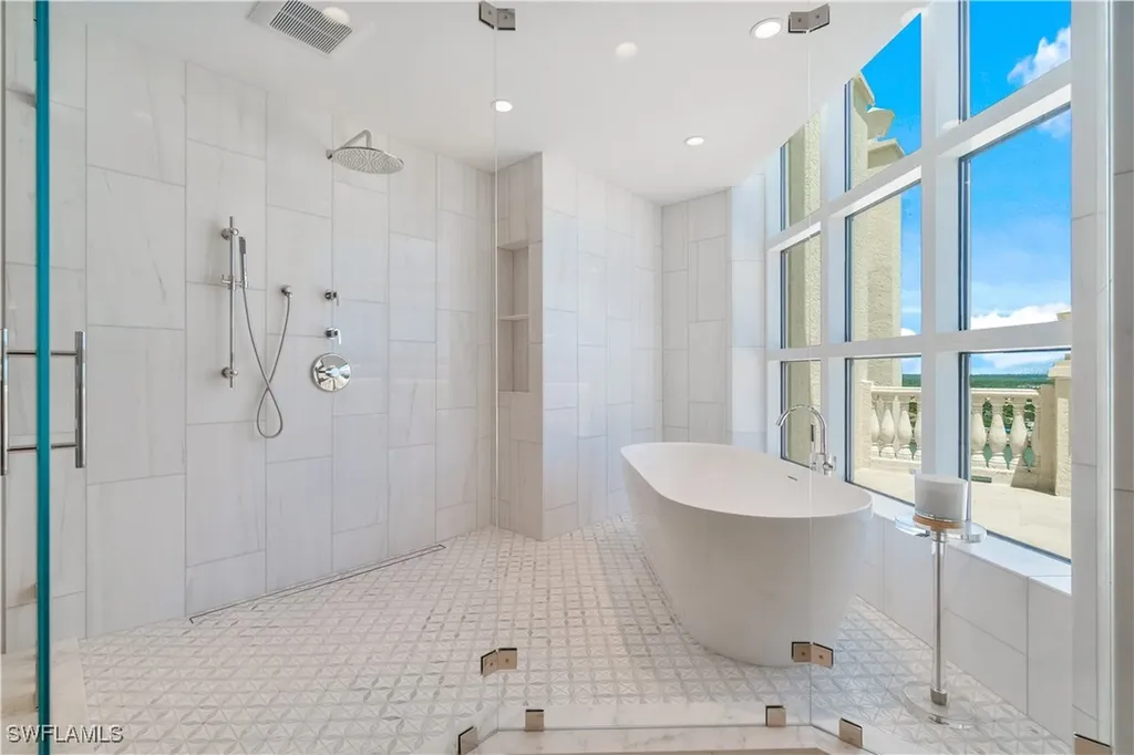 4021 Gulf Shore Boulevard N Naples FL 34103