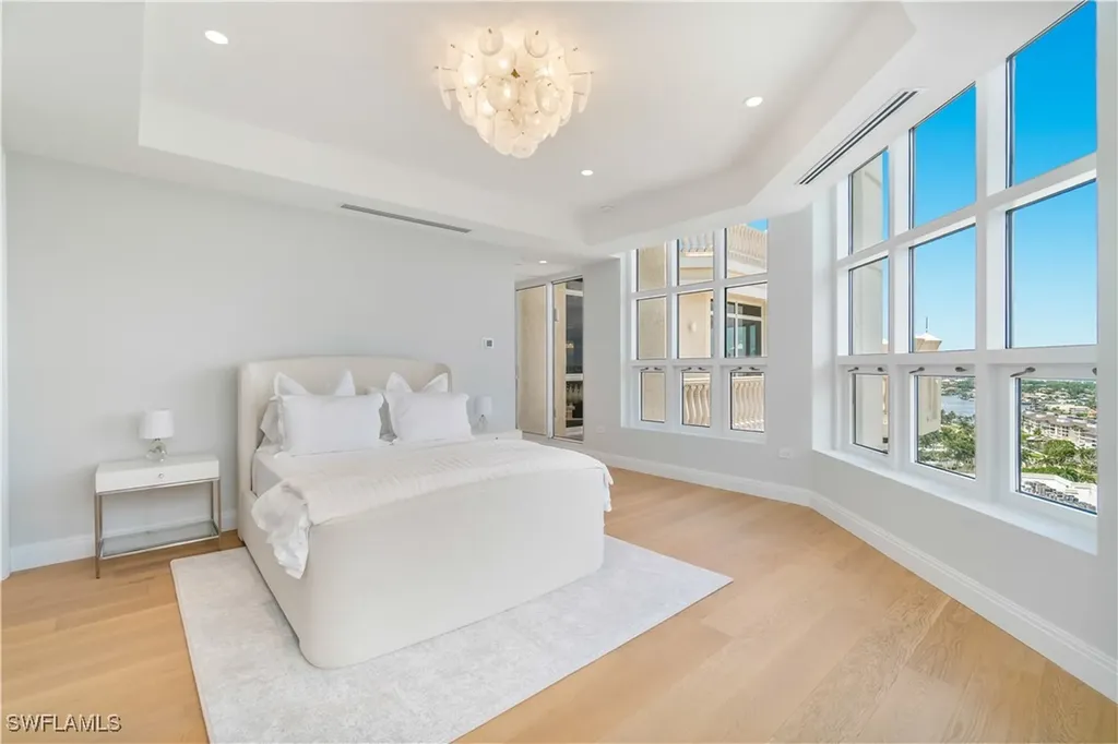 4021 Gulf Shore Boulevard N Naples FL 34103