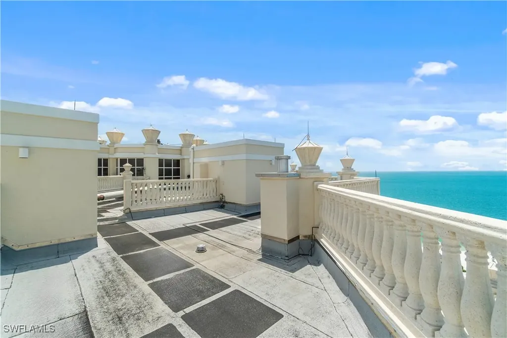 4021 Gulf Shore Boulevard N Naples FL 34103