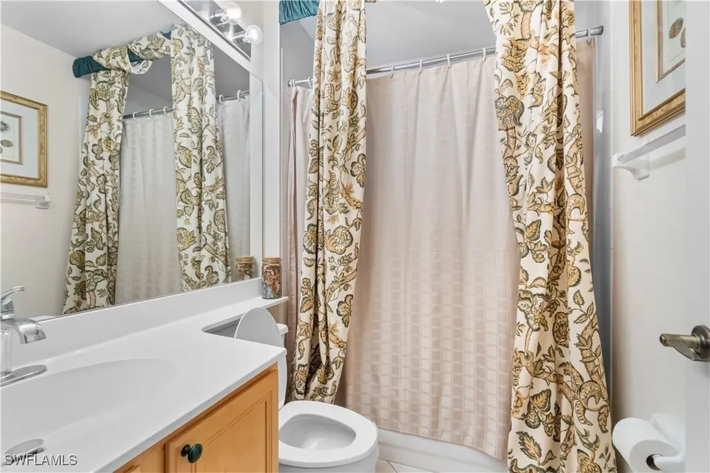 1980 Willow Bend Circle Naples FL 34109