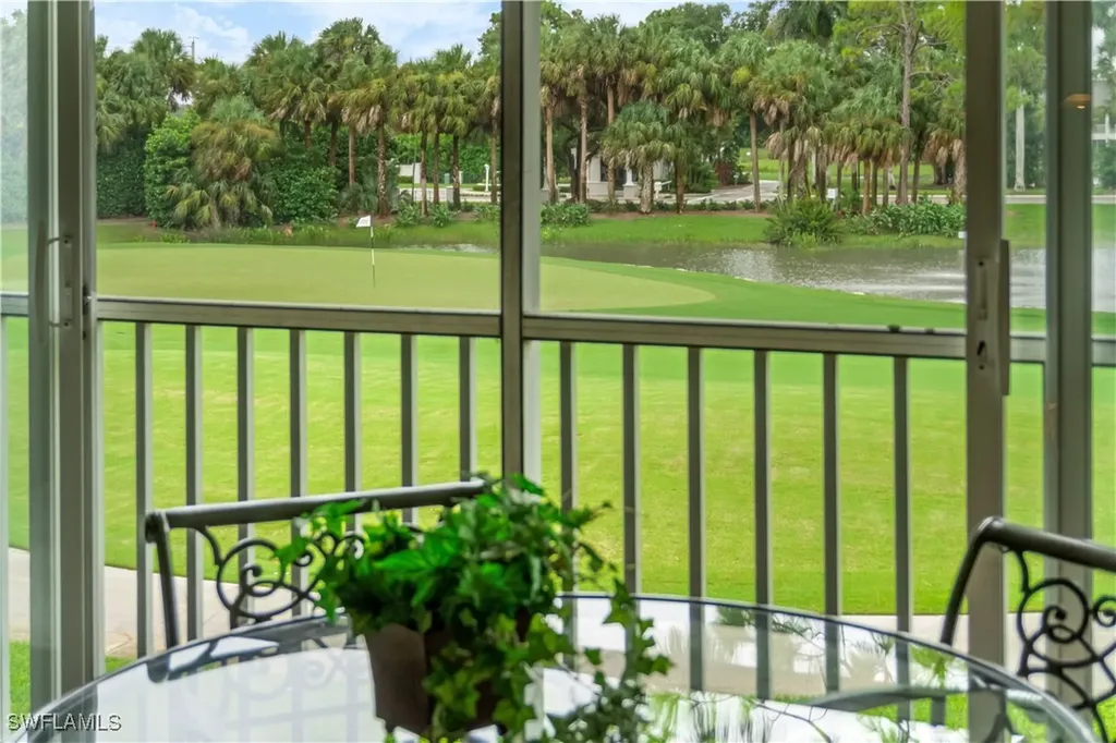 1980 Willow Bend Circle Naples FL 34109