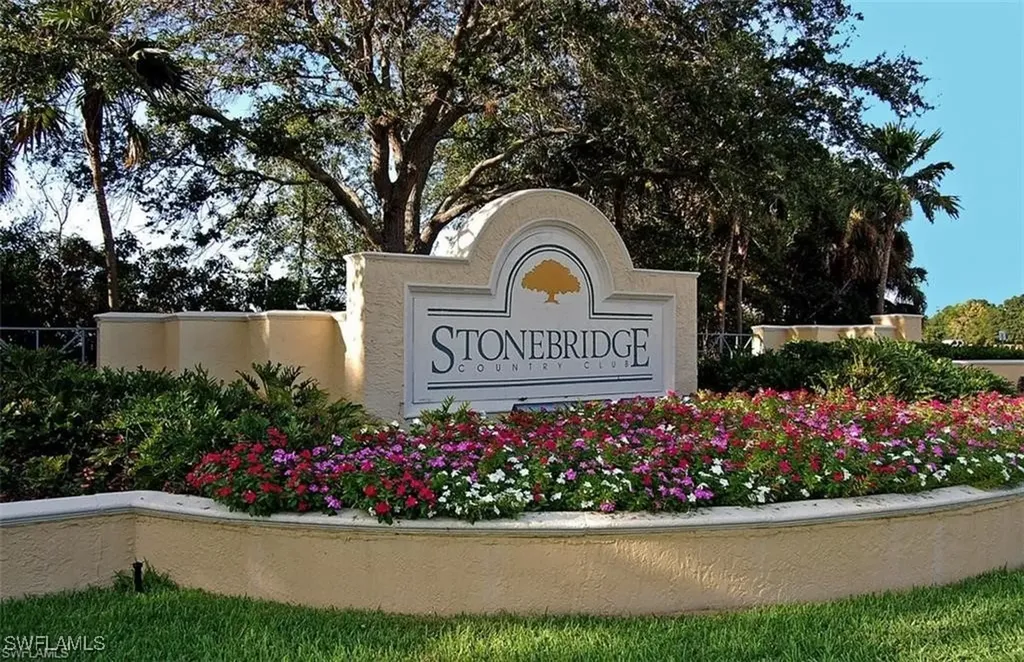 1980 Willow Bend Circle Naples FL 34109
