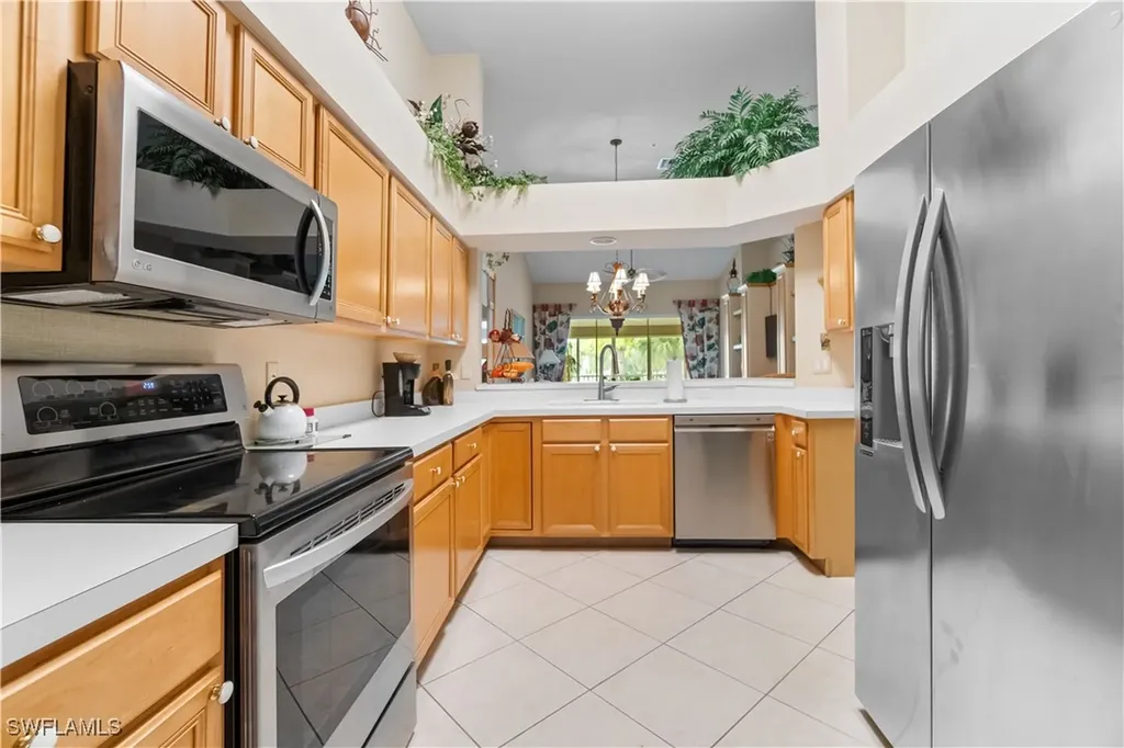 1980 Willow Bend Circle Naples FL 34109