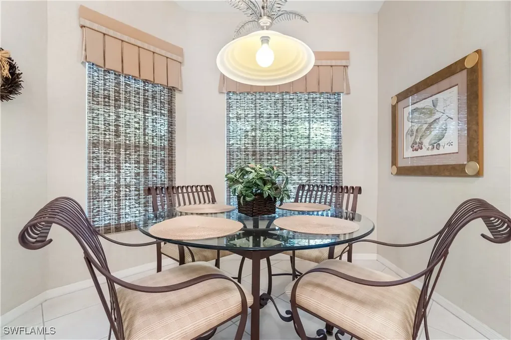 1980 Willow Bend Circle Naples FL 34109