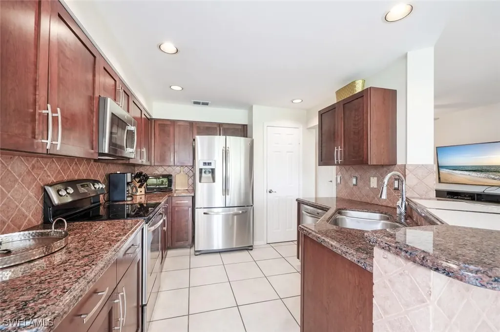 7762 Gardner Drive Naples FL 34109
