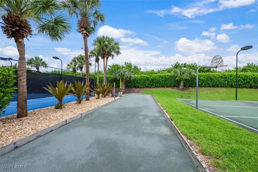 7762 Gardner Drive Naples FL 34109