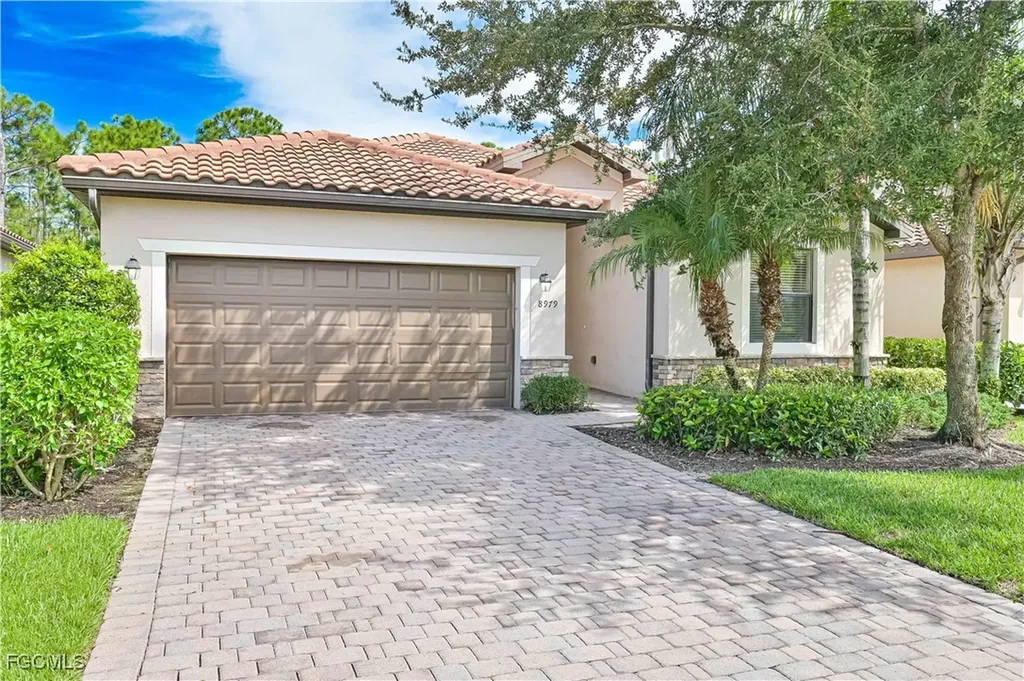 8979 Water Tupelo Road Fort Myers FL 33912
