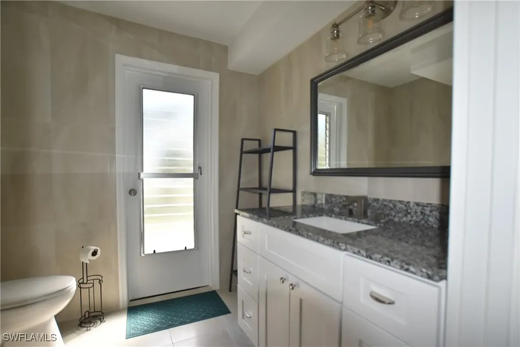 1742 Bikini Court Cape Coral FL 33904