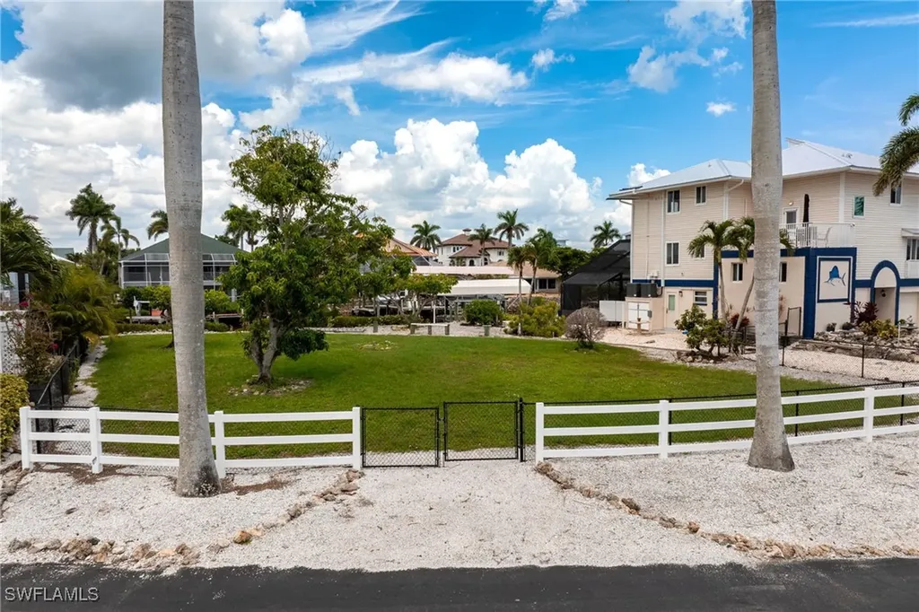 17901 Grey Heron Court Fort Myers Beach FL 33931
