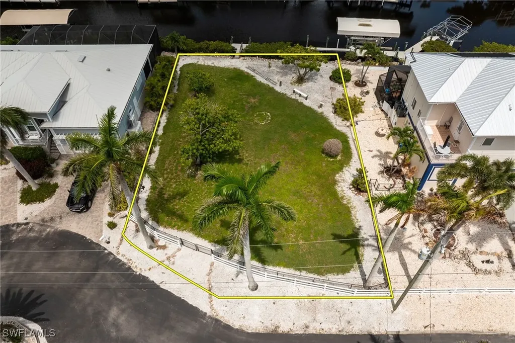 17901 Grey Heron Court Fort Myers Beach FL 33931