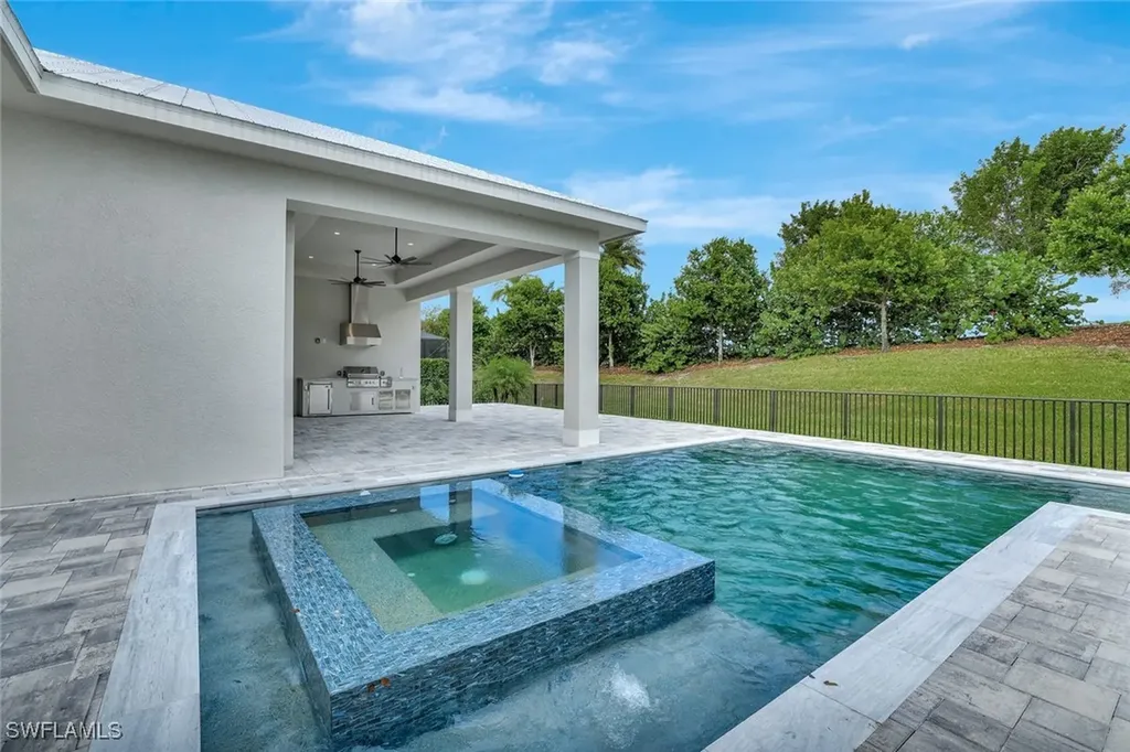 14286 Charthouse Circle Naples FL 34114