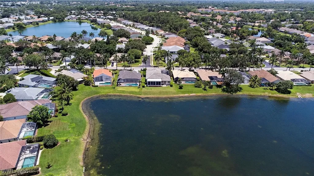 1534 Vintage Lane Naples FL 34104