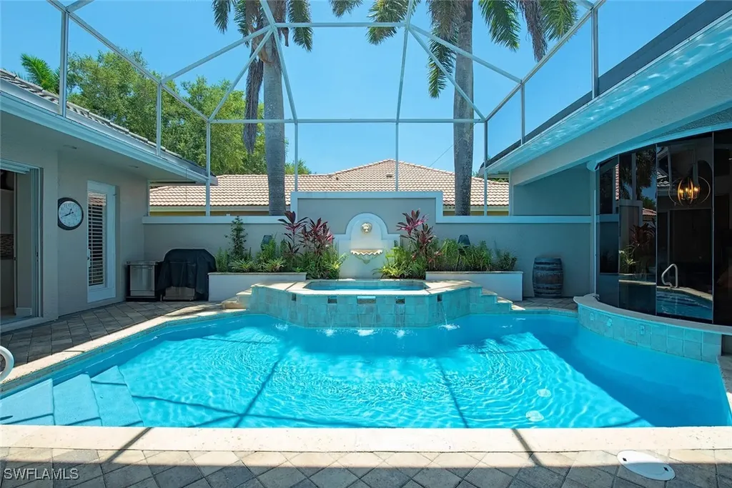 1534 Vintage Lane Naples FL 34104