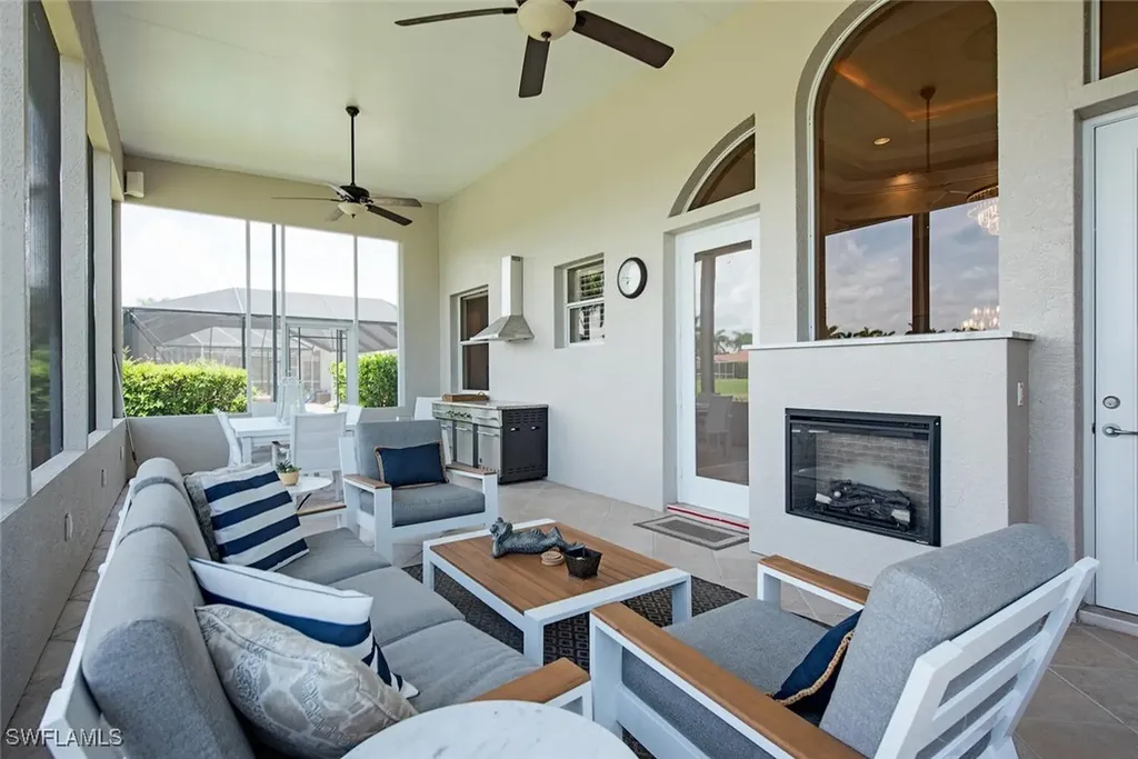 1534 Vintage Lane Naples FL 34104