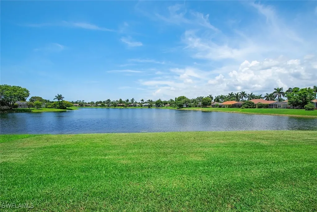 1534 Vintage Lane Naples FL 34104