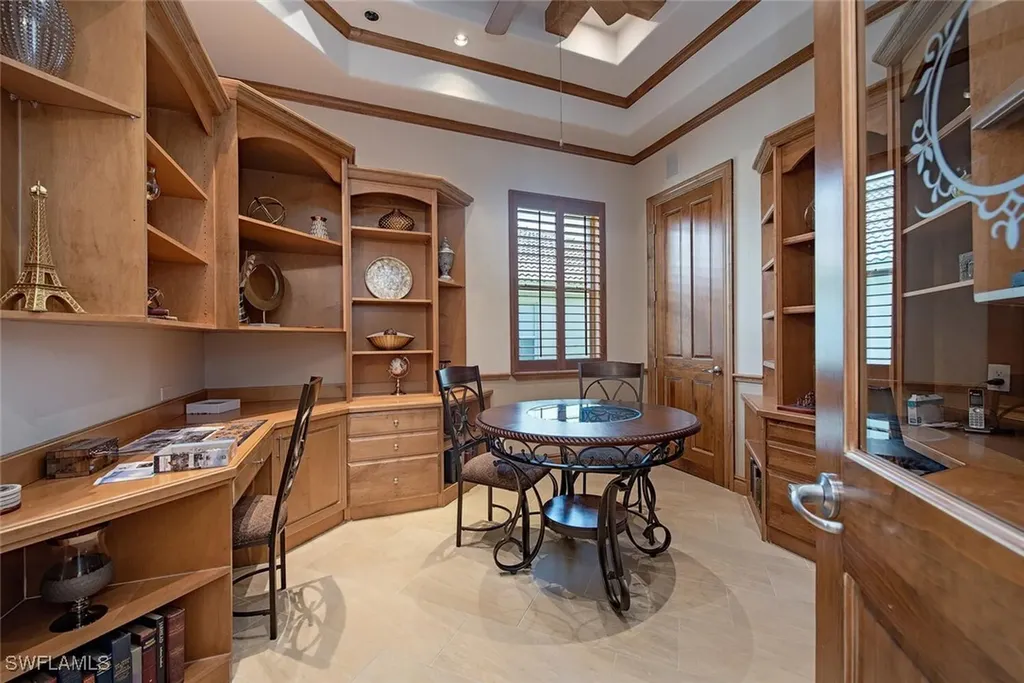 1534 Vintage Lane Naples FL 34104