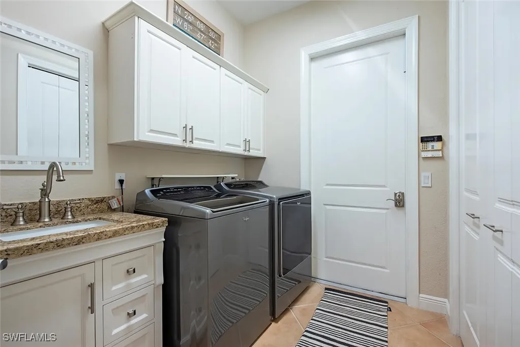 1534 Vintage Lane Naples FL 34104