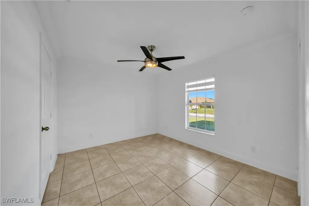 1207 NW 21st Avenue Cape Coral FL 33993