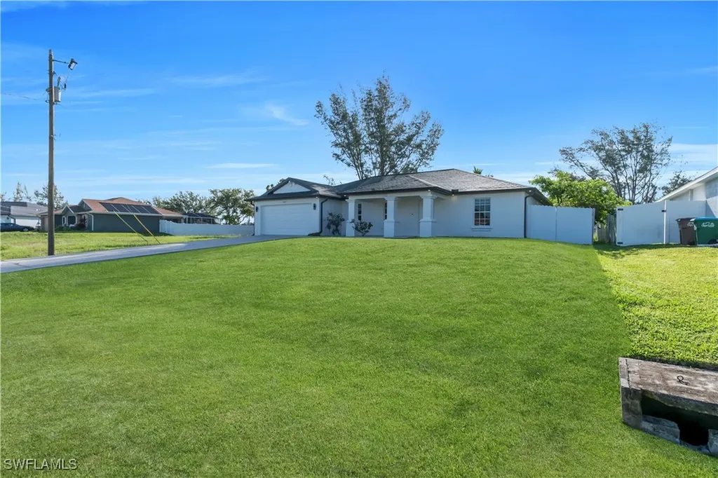 1207 NW 21st Avenue Cape Coral FL 33993