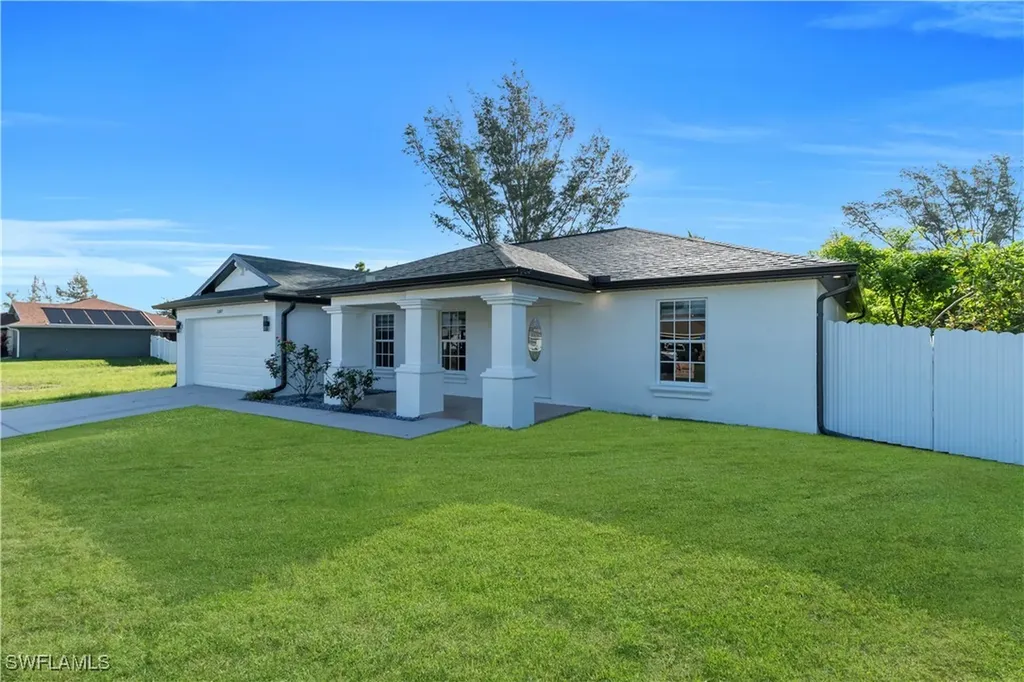 1207 NW 21st Avenue Cape Coral FL 33993