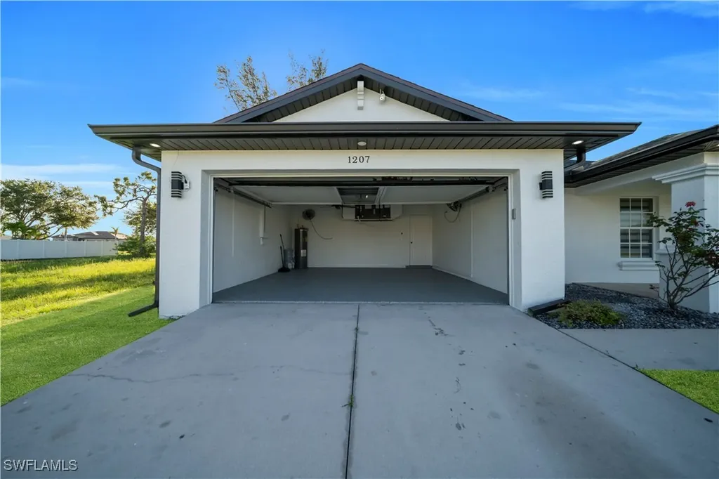 1207 NW 21st Avenue Cape Coral FL 33993