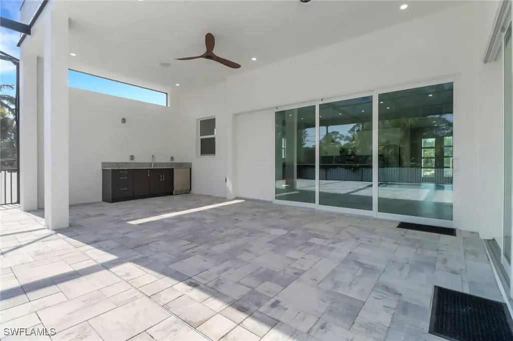 1415 13th Avenue N Naples FL 34102