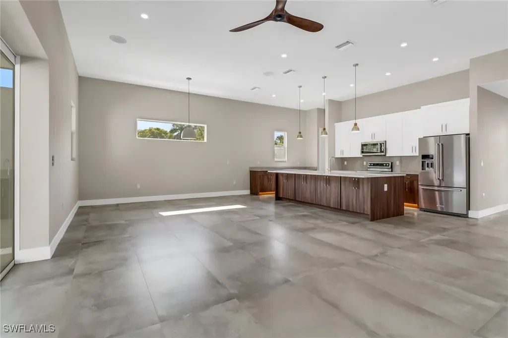 1415 13th Avenue N Naples FL 34102