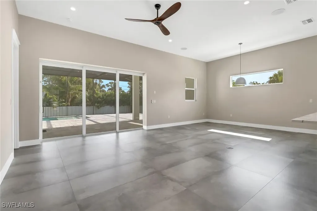 1415 13th Avenue N Naples FL 34102