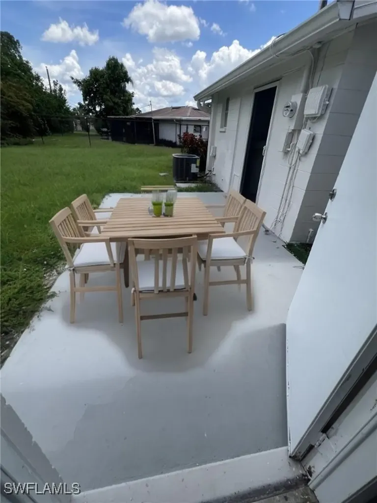 908 Gerald Avenue Lehigh Acres FL 33936