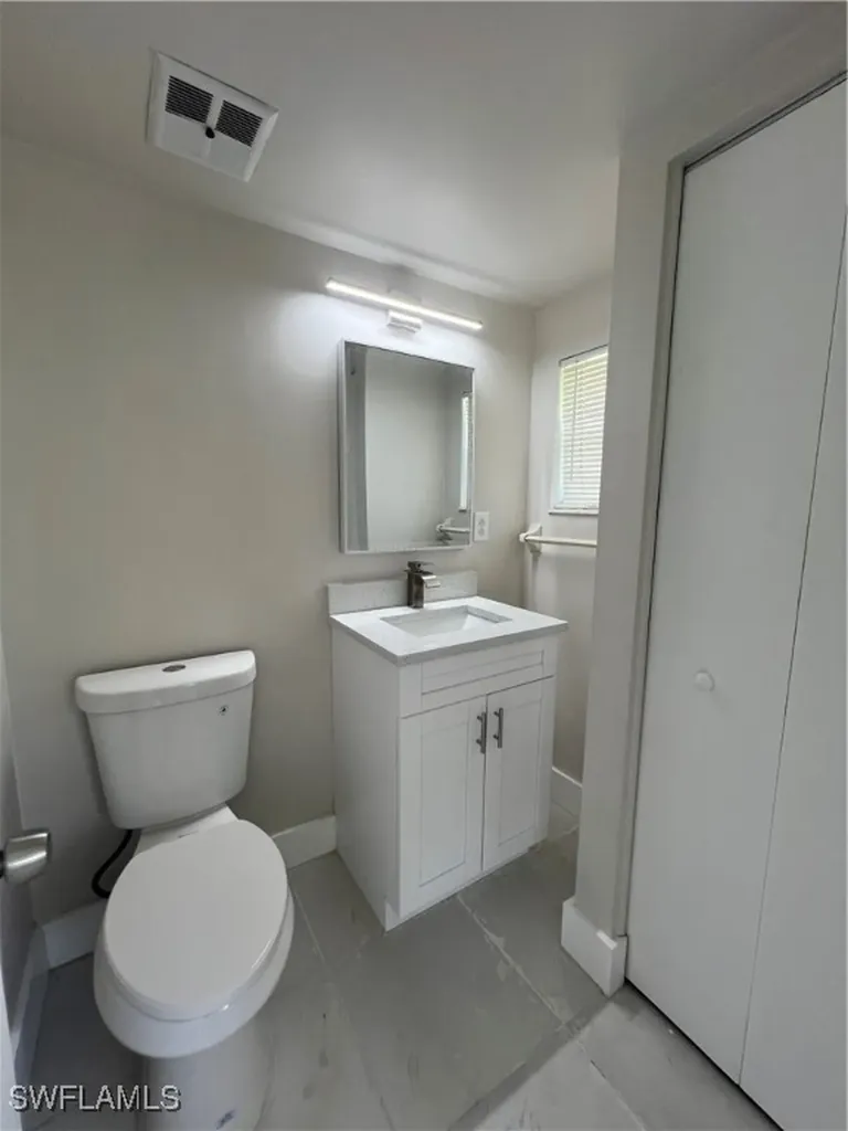 908 Gerald Avenue Lehigh Acres FL 33936