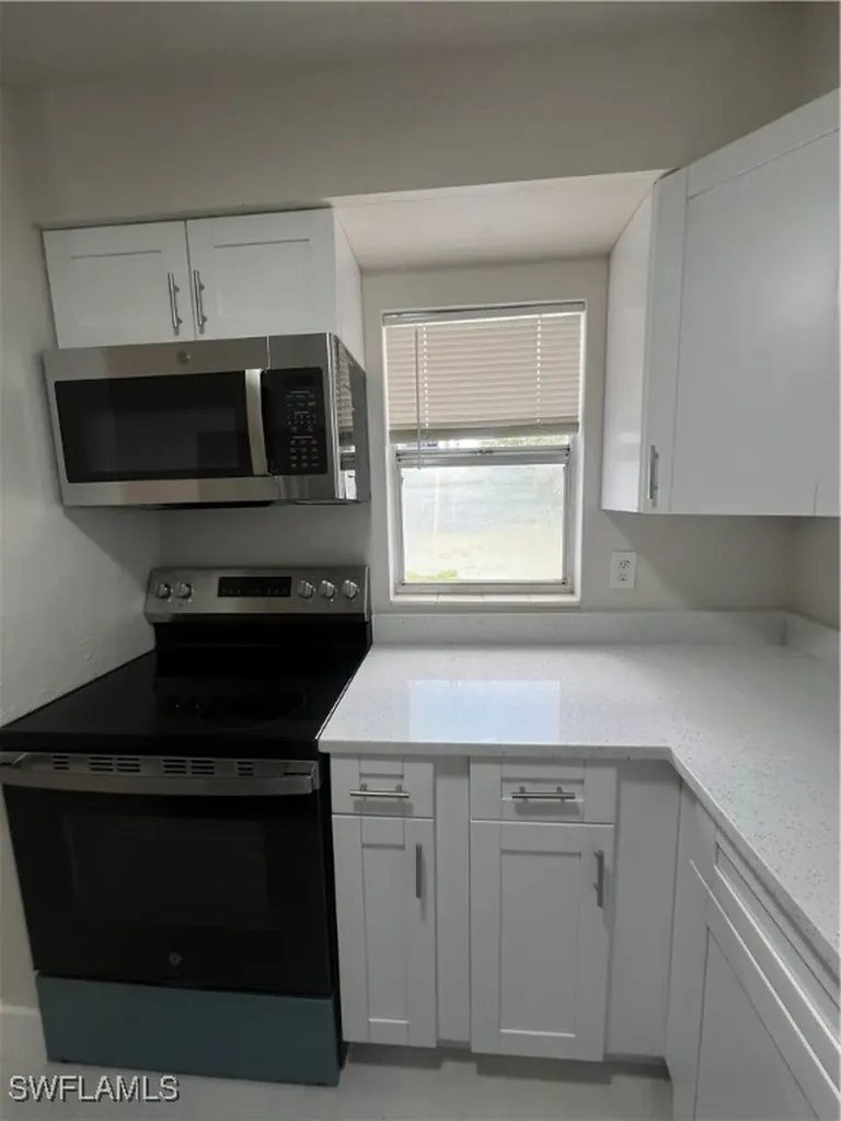 908 Gerald Avenue Lehigh Acres FL 33936