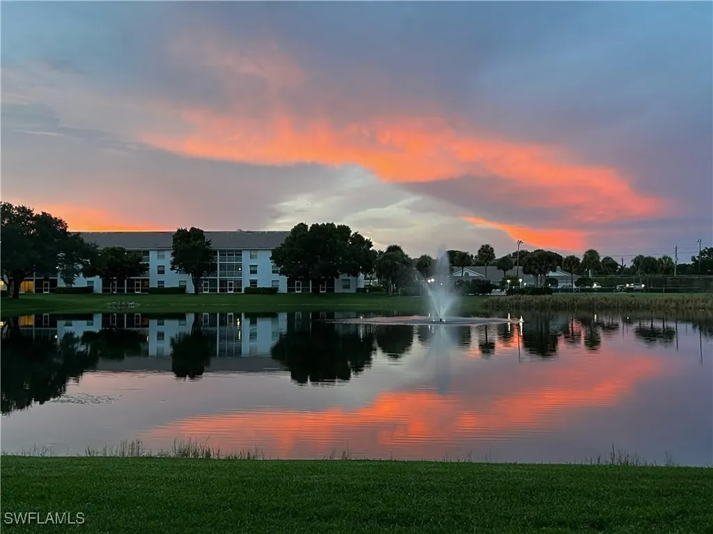 9580 Victoria Lane Naples FL 34109