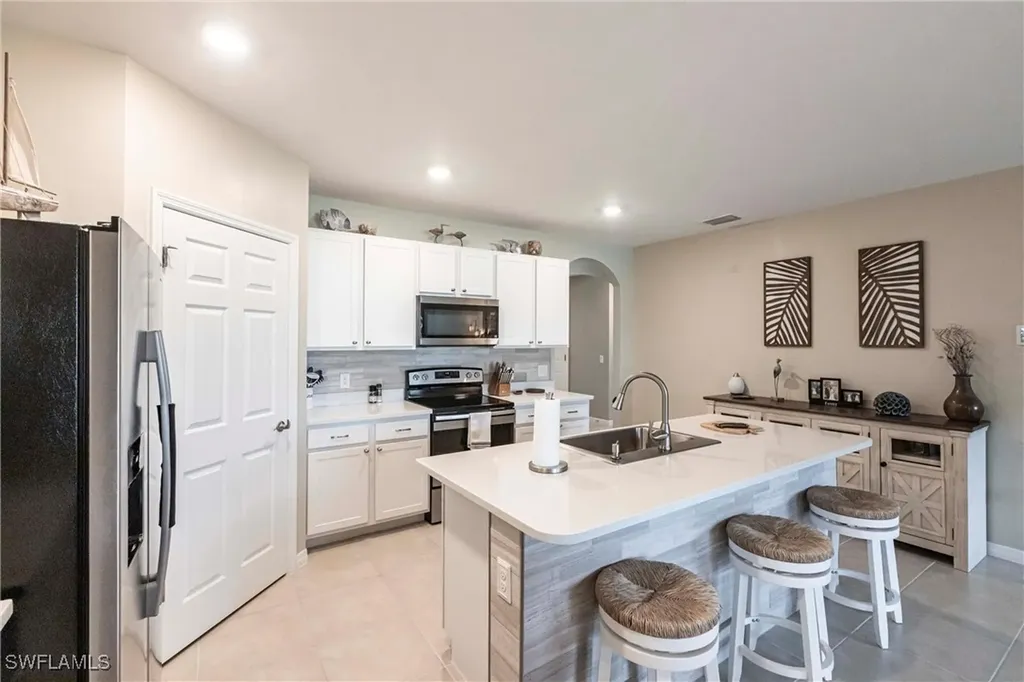 2716 Merida Lane Cape Coral FL 33909