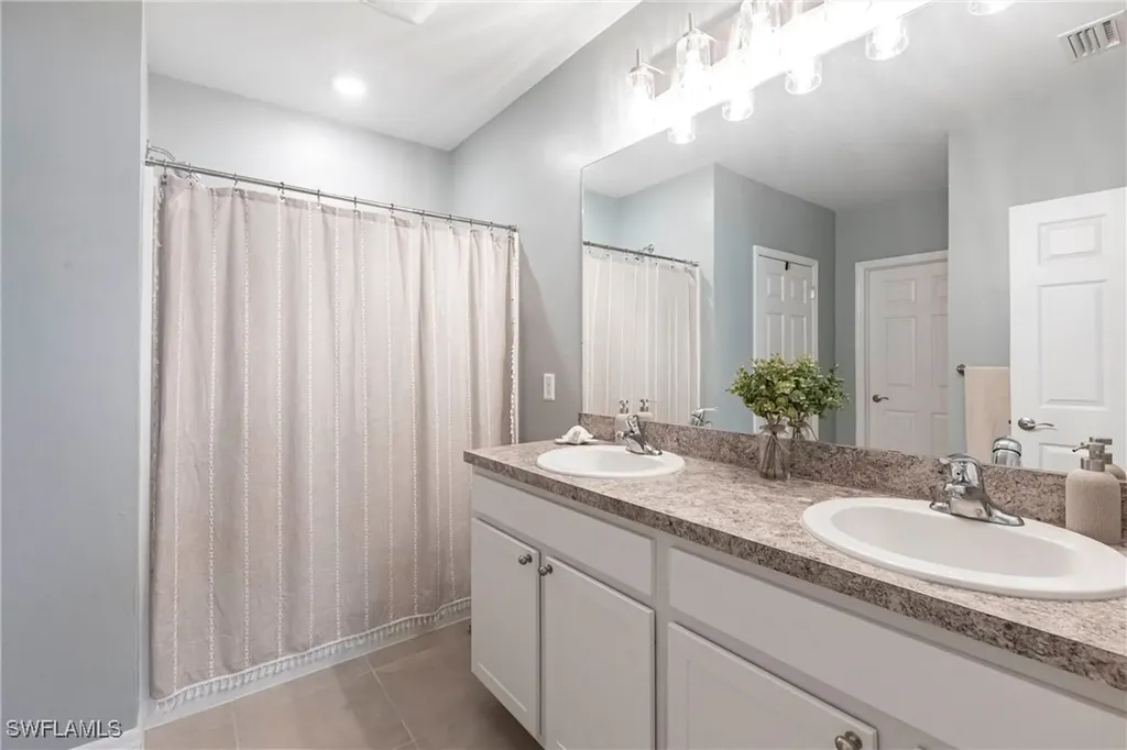 2716 Merida Lane Cape Coral FL 33909