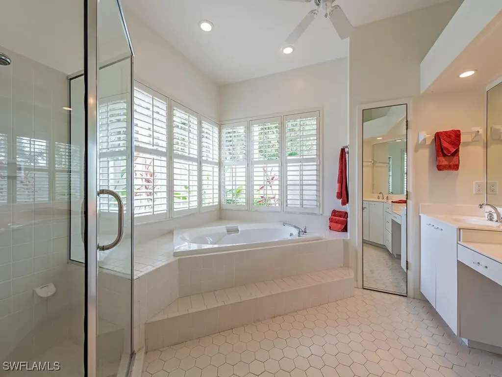 24891 Goldcrest Drive Bonita Springs FL 34134