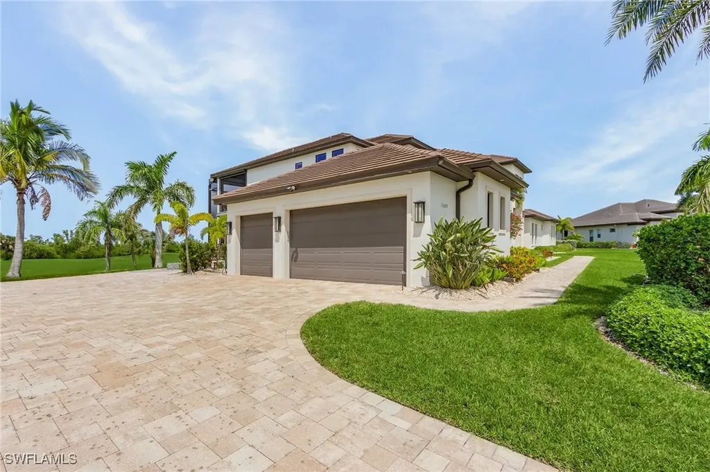 Cape Coral FL, 11695 Royal Tee Circle